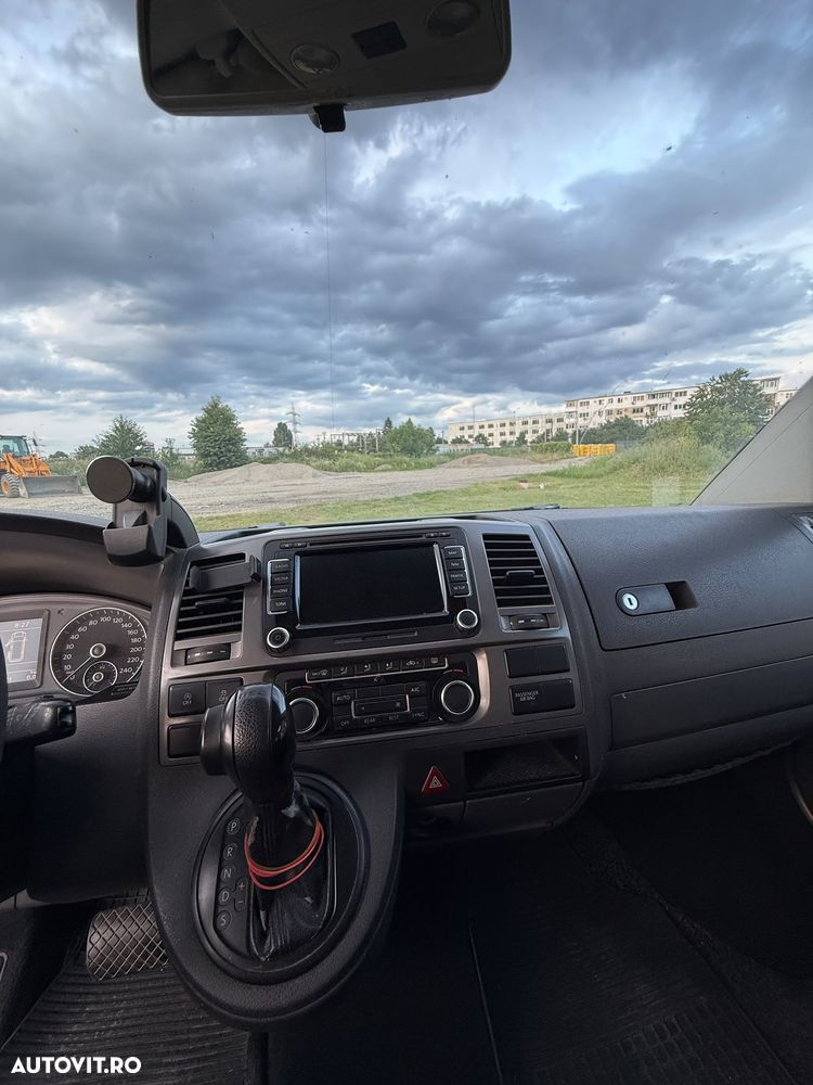 Volkswagen Caravelle - 3
