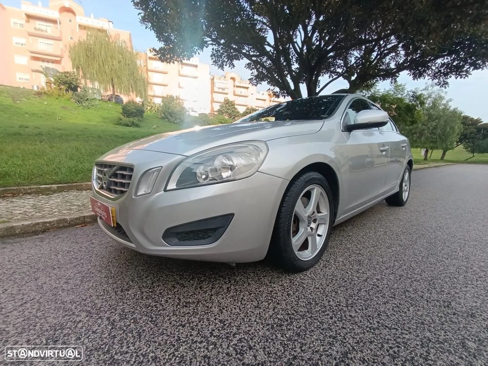 Volvo S60 2.0 D4 Momentum Start/Stop - 33