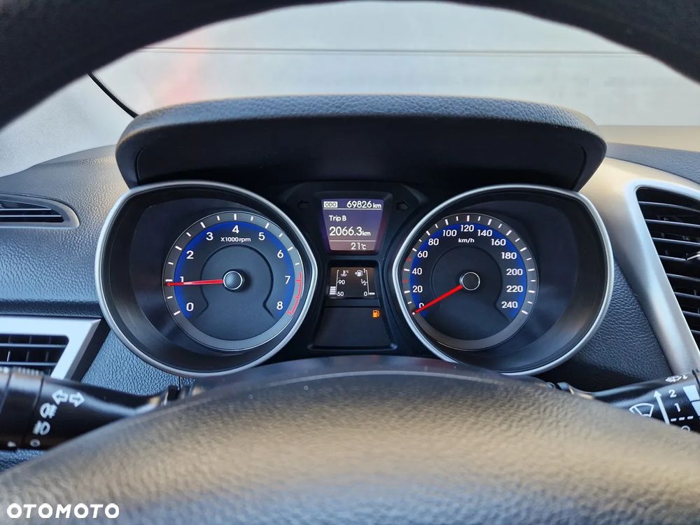Hyundai i30 blue 1.4 Classic Navigation - 25
