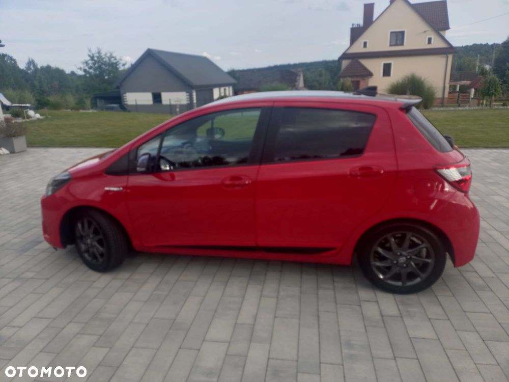 Toyota Yaris - 10