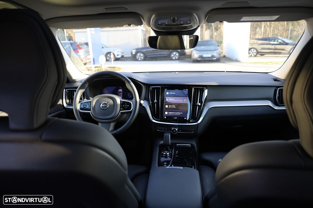 Volvo V60 2.0 T6 AWD TE Plus Dark - 24