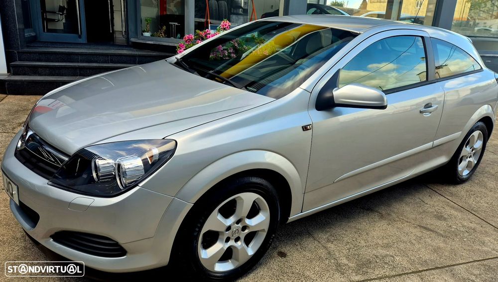 Opel Astra GTC 1.9 CDTI DPF Sport - 7