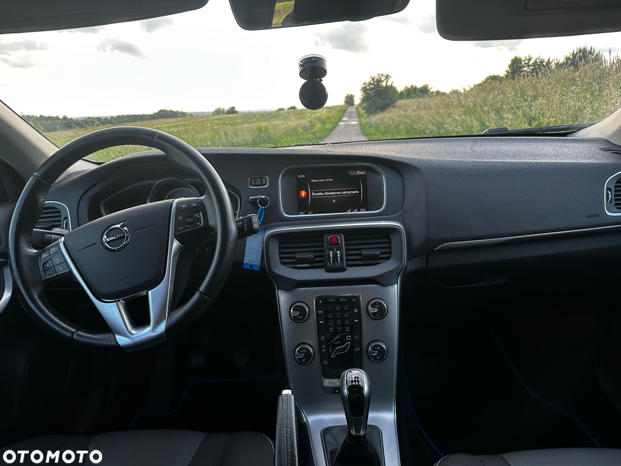 Volvo V40 D2 Drive-E Momentum - 11