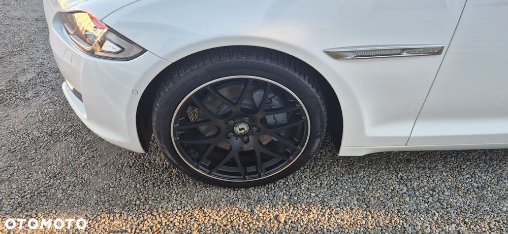 Jaguar XJ 3.0 V6 Portfolio - 17