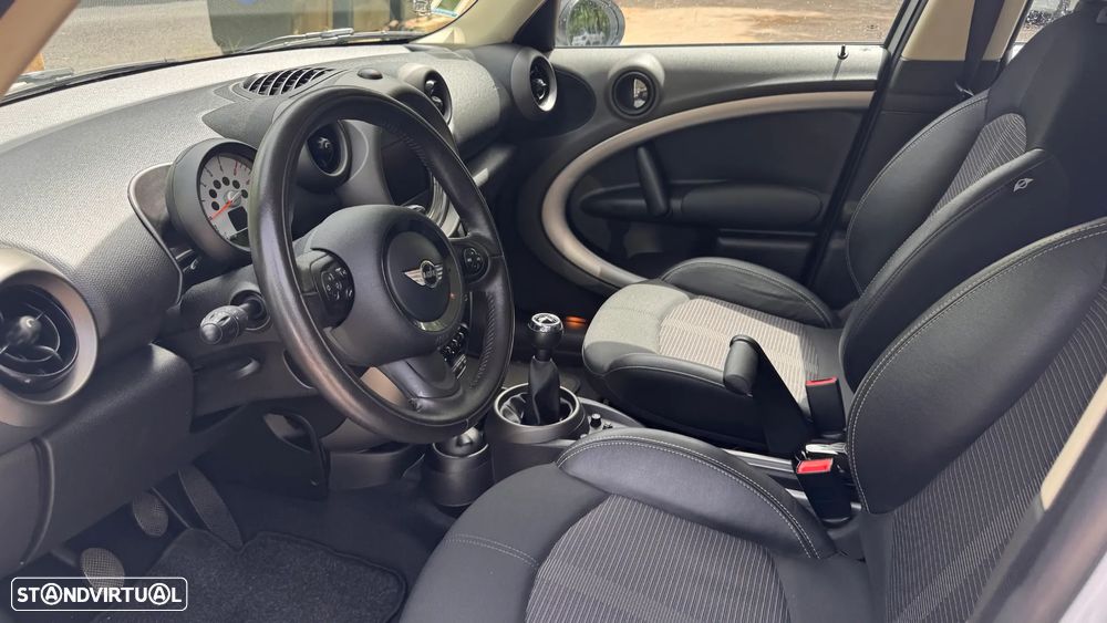 MINI Countryman One D - 6