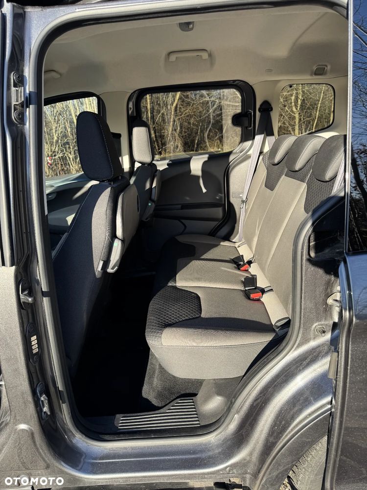 Ford Tourneo Courier 1.5 TDCi Ambiente - 15