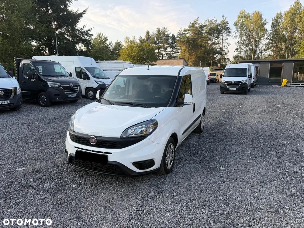 Fiat DOBLO / 1.6D / FV23% / NAJBOGATSZA WERSJA / 3 OSOBOWY / NAVI / CARPLAY - 2