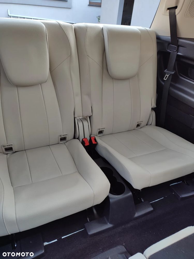 Mercedes-Benz GLB 250 4-Matic 8G-DCT - 18