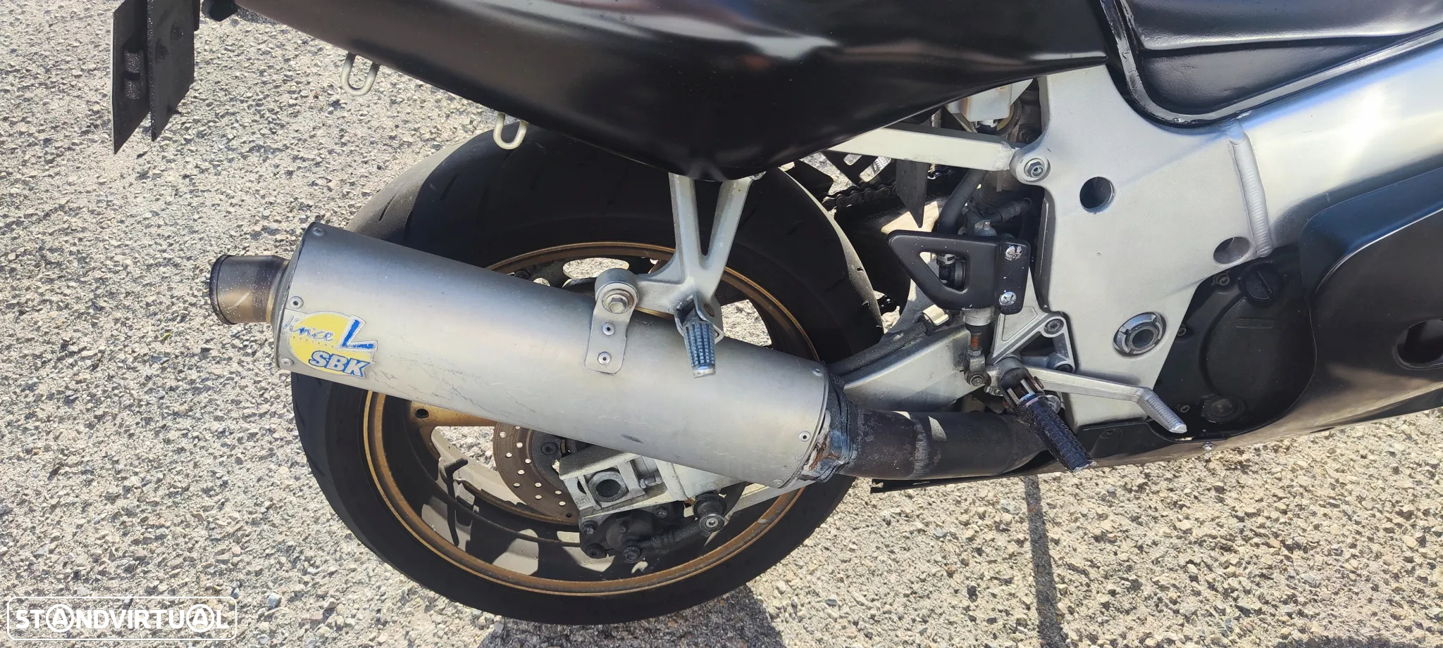Suzuki GSX-R - 19