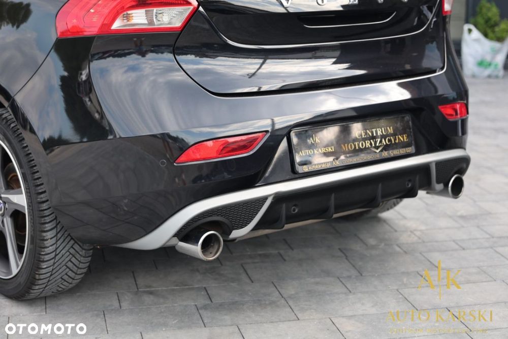 Volvo V40 - 18