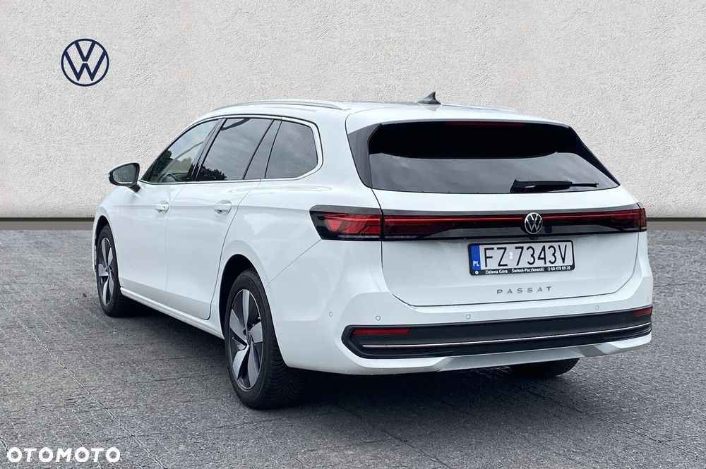 Volkswagen Passat Variant 2.0 TDI SCR Business Plus DSG - 3