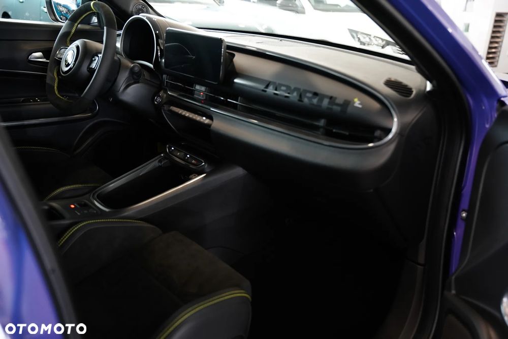 Abarth 600e 54kWh Scorpionissima - 29