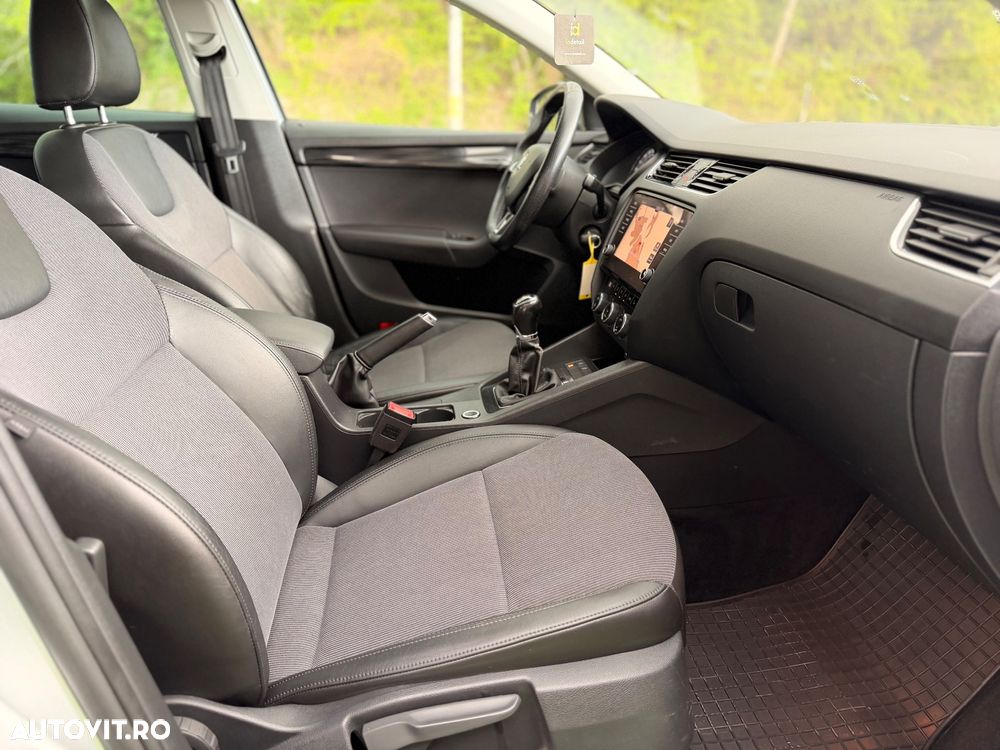 Skoda Octavia - 10