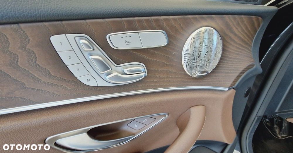 Mercedes-Benz Klasa E - 29