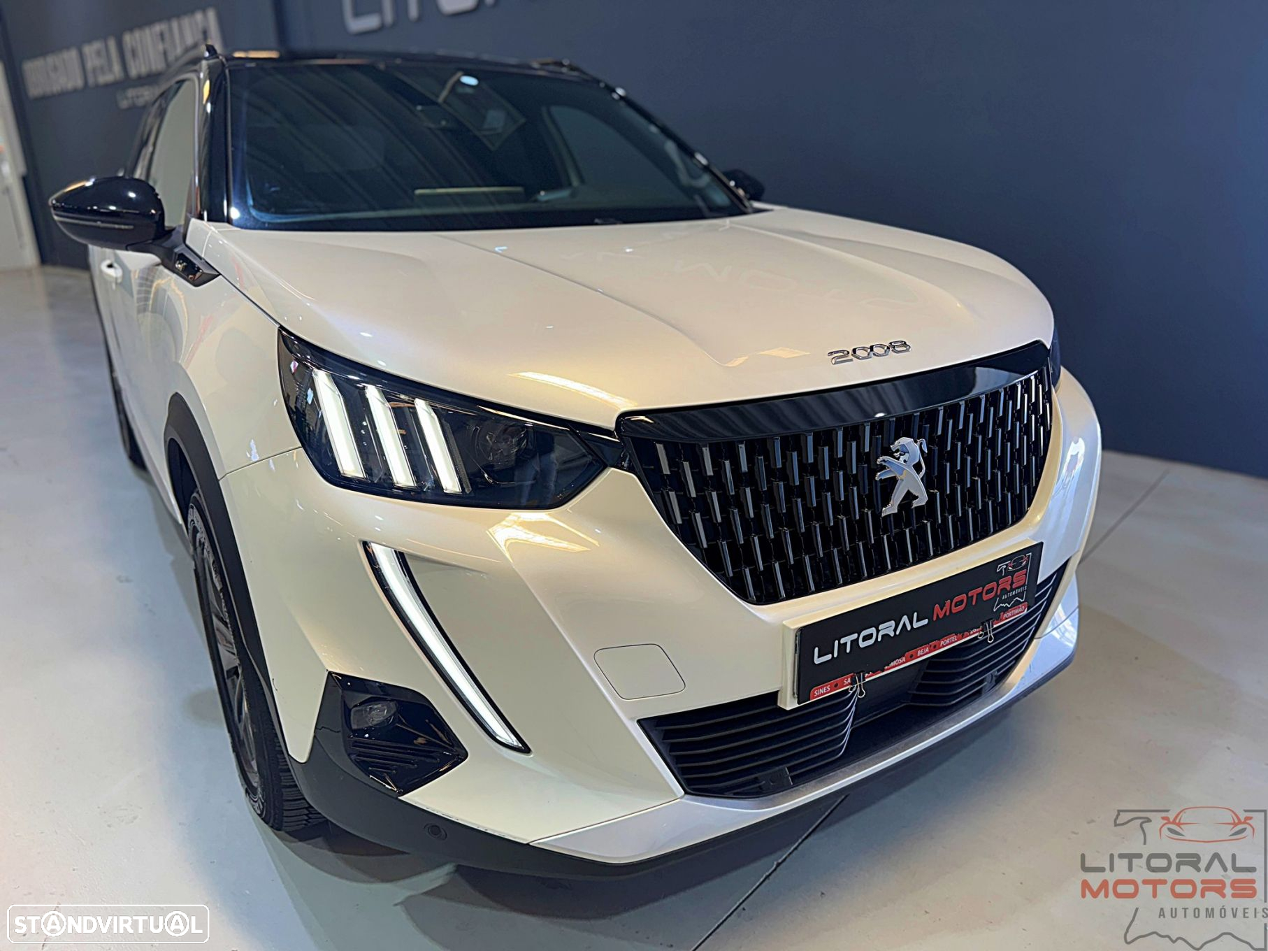 Peugeot 2008 PureTech 155 EAT8 GT - 3