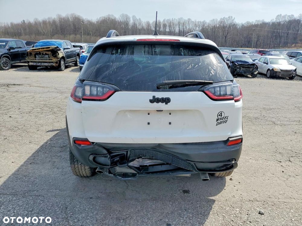 Jeep Cherokee - 7