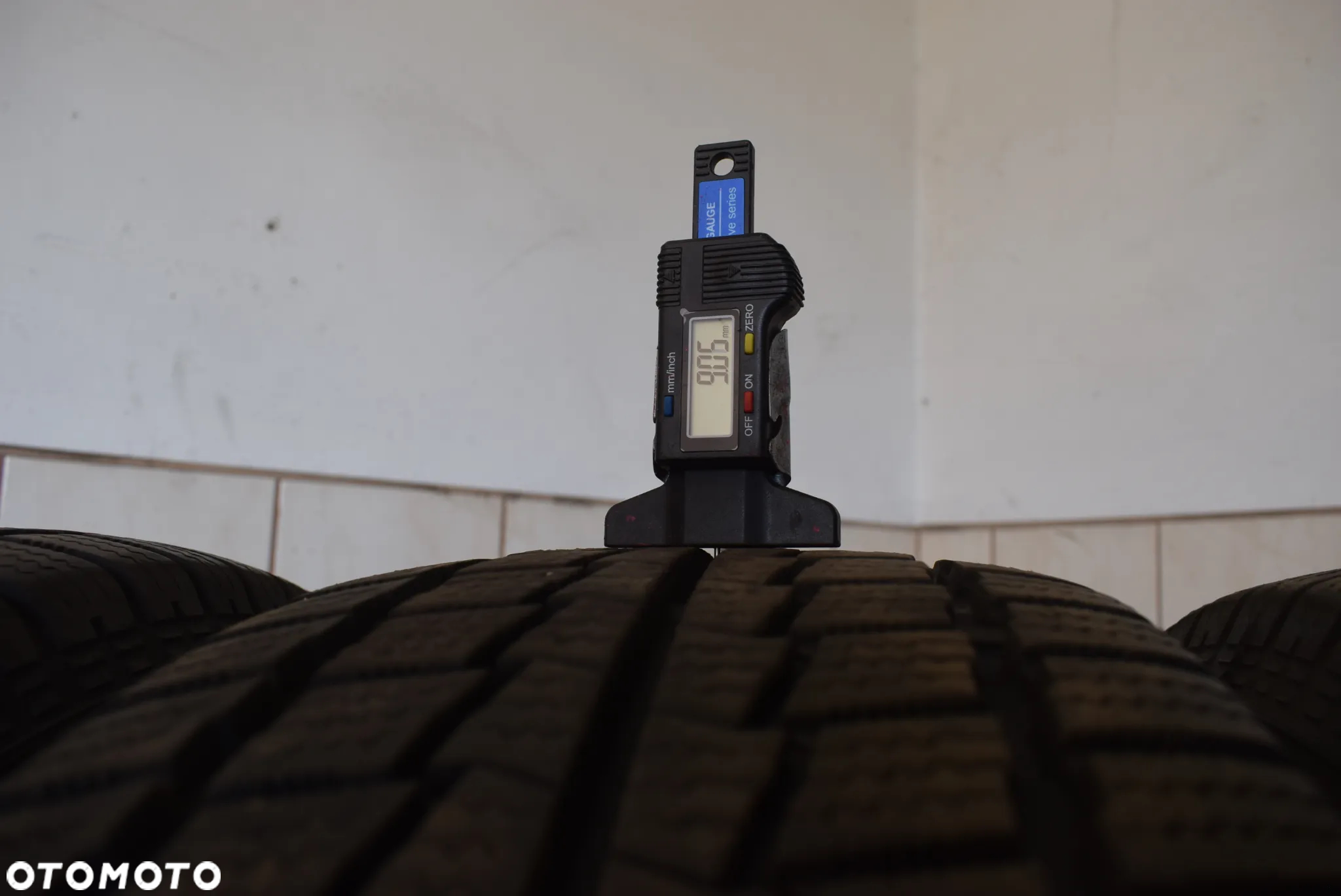 R16C 215/65 Hankook Winter RW06 Cena za komplet - 5