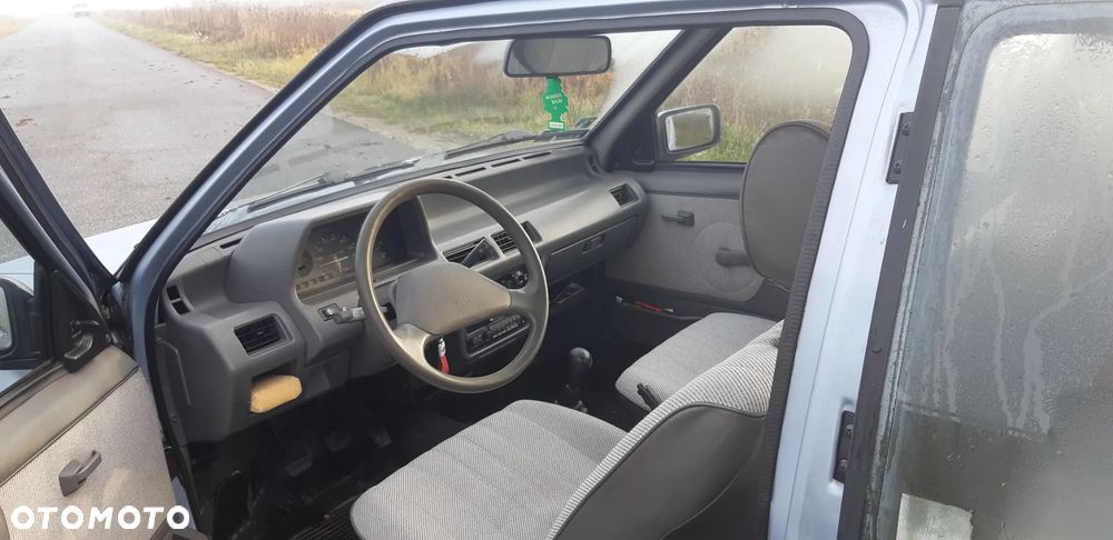 Nissan Micra 1.0 GL - 9