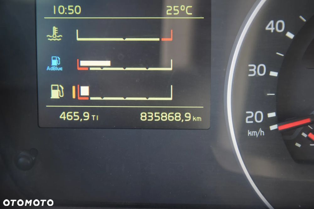 Volvo FH460 / EURO 6 / KLIMATYZACJA POSTOJOWA / ACC / LEDY / 2 ZBIORNIKI PALIWA / SERWISOWANY - 16