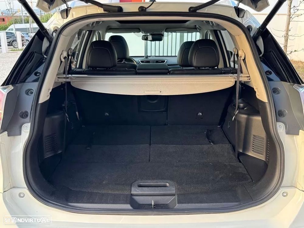 Nissan X-Trail 1.6 dCi 360 Xtronic - 16