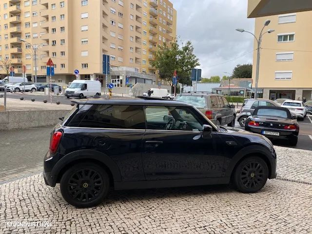 MINI 3 Portas Cooper SE Premium Extra Yours - 12