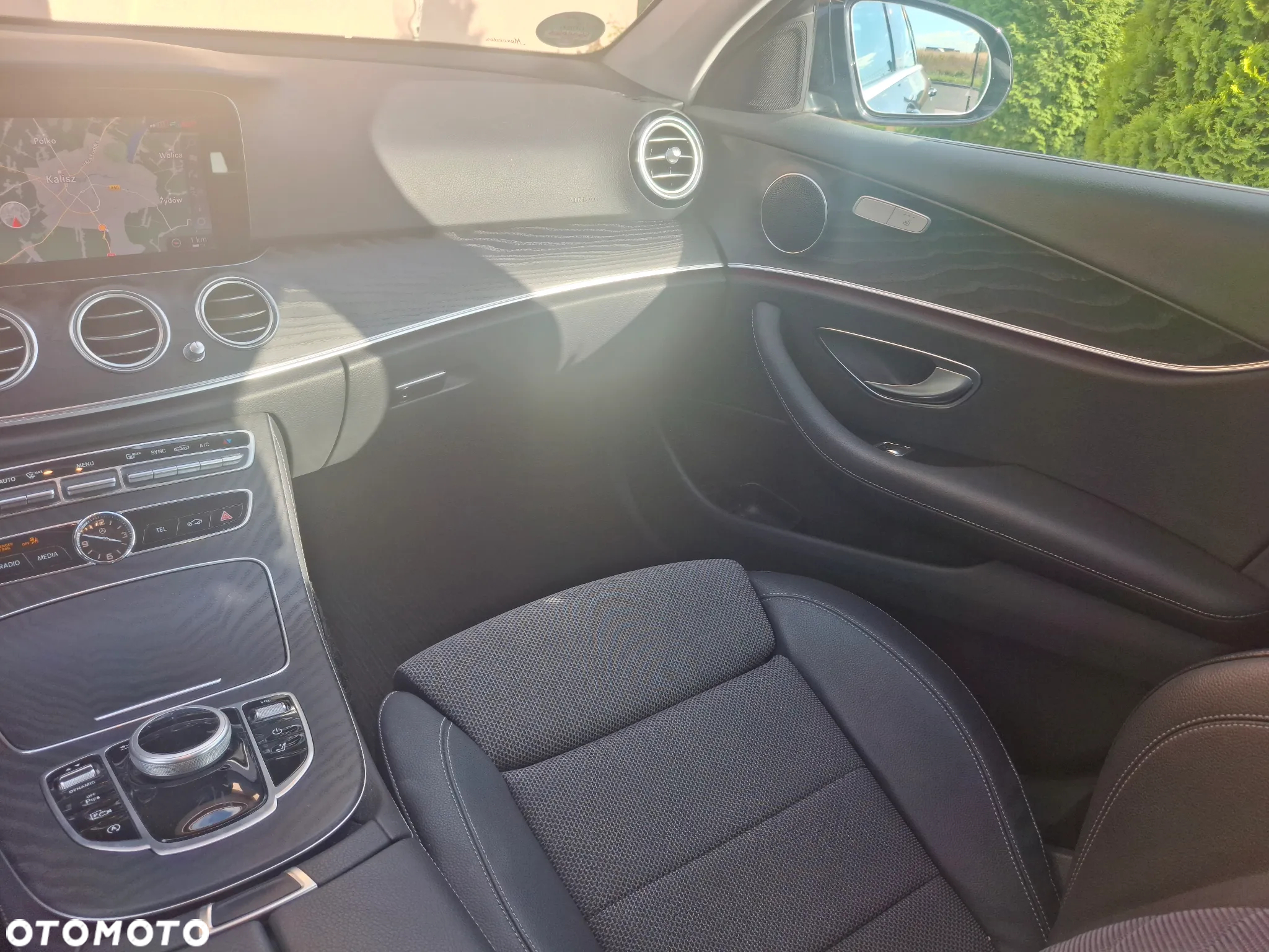 Mercedes-Benz Klasa E 220 d 9G-TRONIC - 20