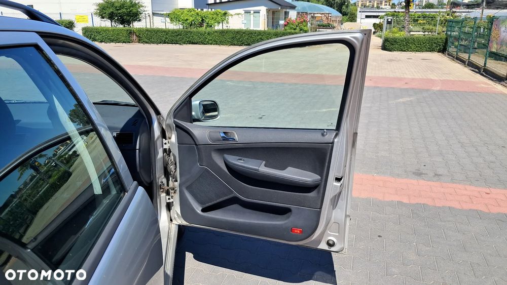 Skoda Fabia 1.4 16V Classic + - 13