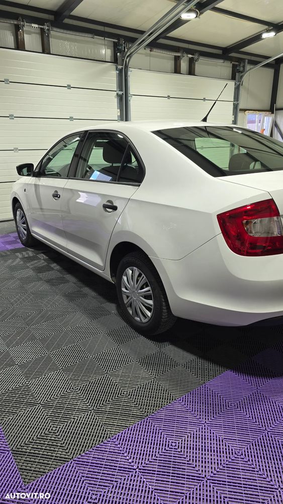 Skoda RAPID 1.2 MPI Active - 13