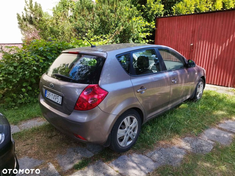 Kia Ceed 1.6 Comfort + - 3
