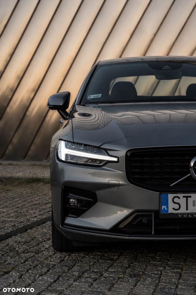 Volvo S60 B5 B AWD R-Design - 5