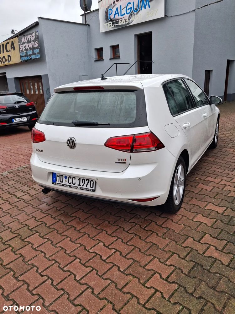 Volkswagen Golf - 4