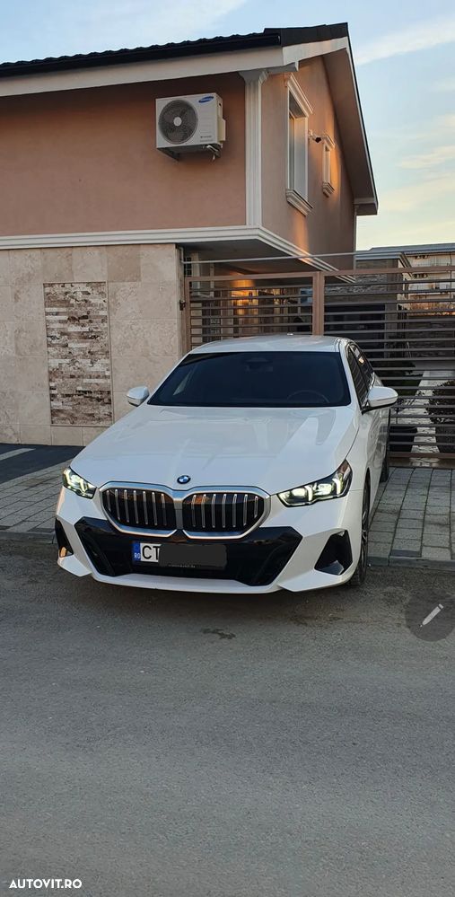 BMW Seria 5 520d xDrive AT MHEV - 1