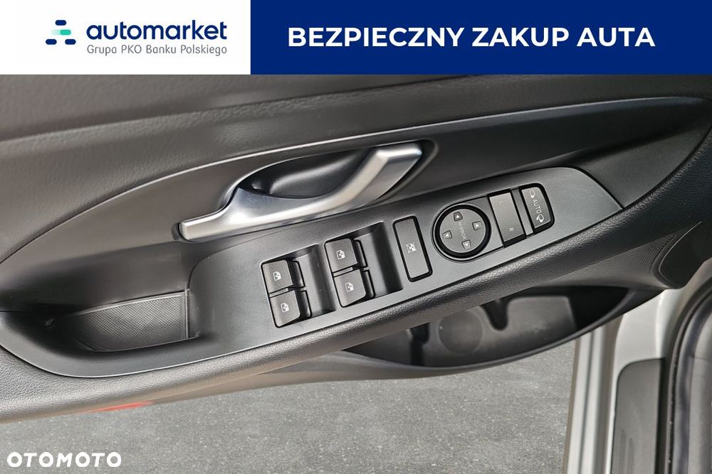 Hyundai i30 1.5 DPI Smart - 12