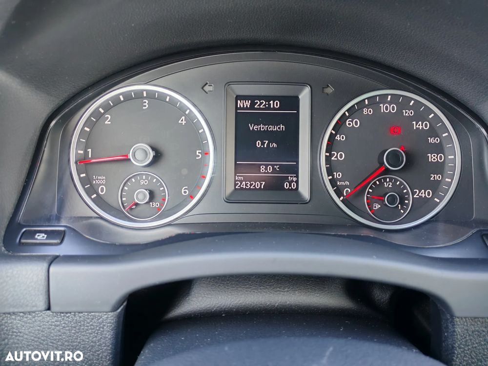 Volkswagen Tiguan 2.0 TDI DPF BlueMotion Technology Sport & Style - 16