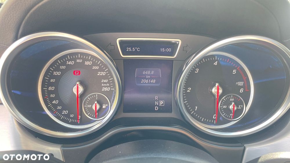 Mercedes-Benz GLE - 12