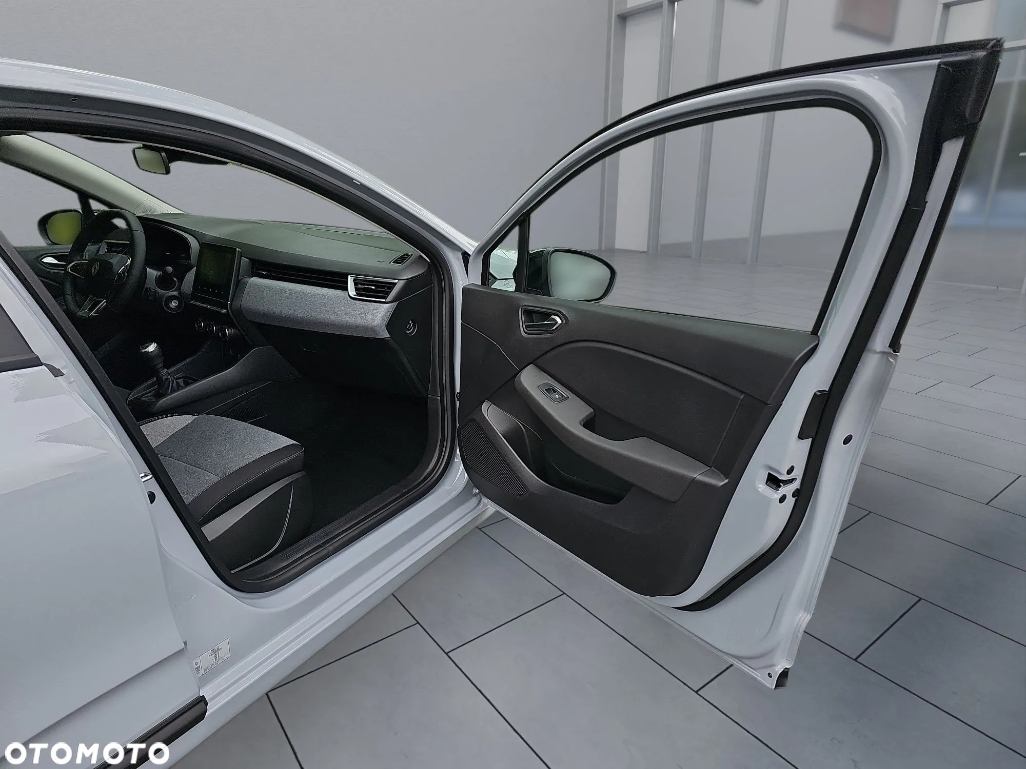 Renault Clio 1.0 TCe Evolution - 29
