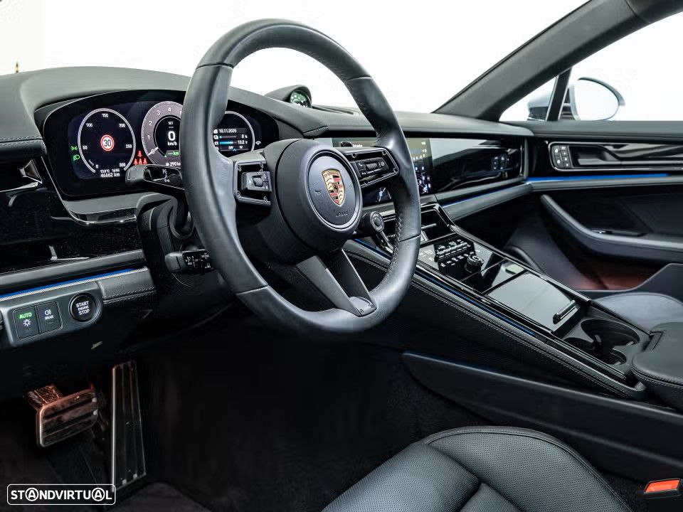 Porsche Panamera 4 E-Hybrid - 9