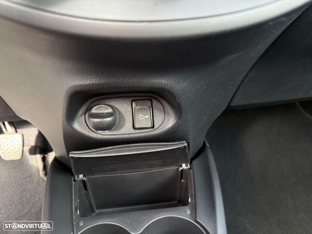 Toyota Yaris 1.0 VVT-i Exclusive - 18