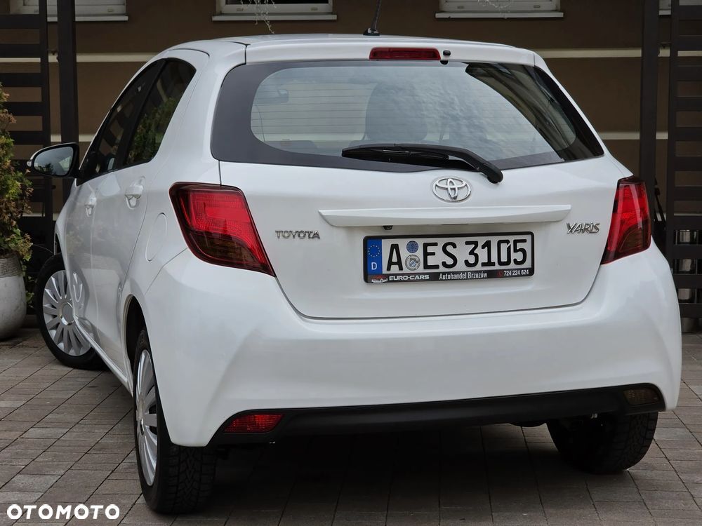 Toyota Yaris 1.33 Luna - 4