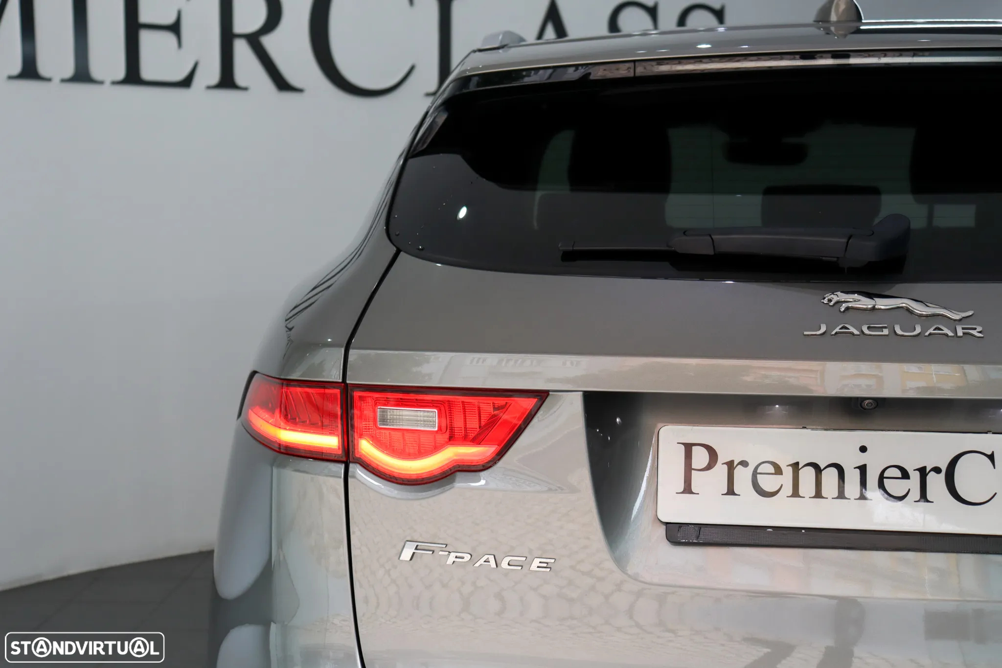 Jaguar F-Pace 2.0 i4D Prestige Aut. - 36