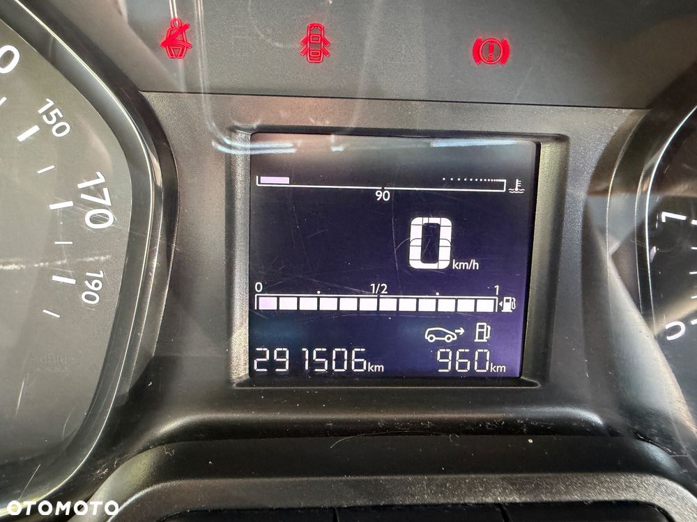 Peugeot EXPERT - 6