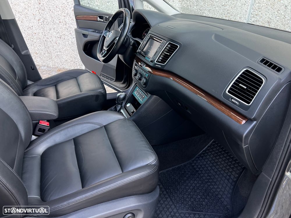 VW Sharan 2.0 TDI Blue Highline DSG - 35