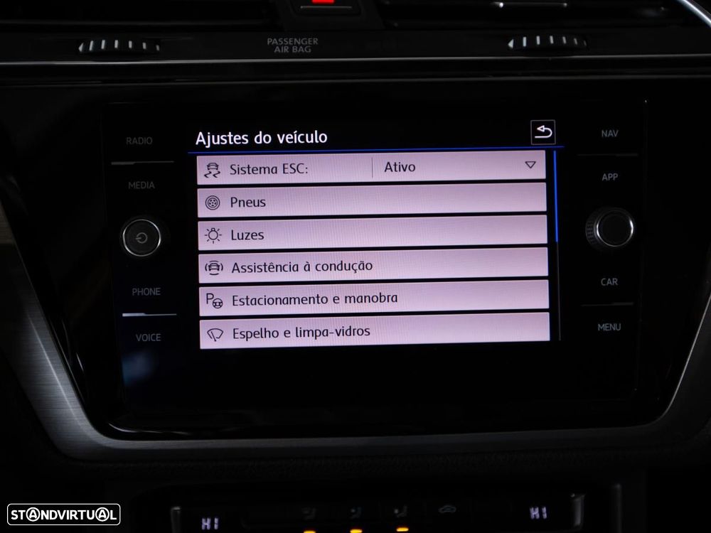 VW Touran 2.0 TDI Confortline DSG - 26