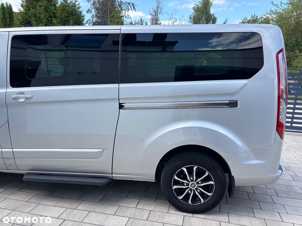 Ford Tourneo Custom 2.0 EcoBlue L2 Titanium - 9