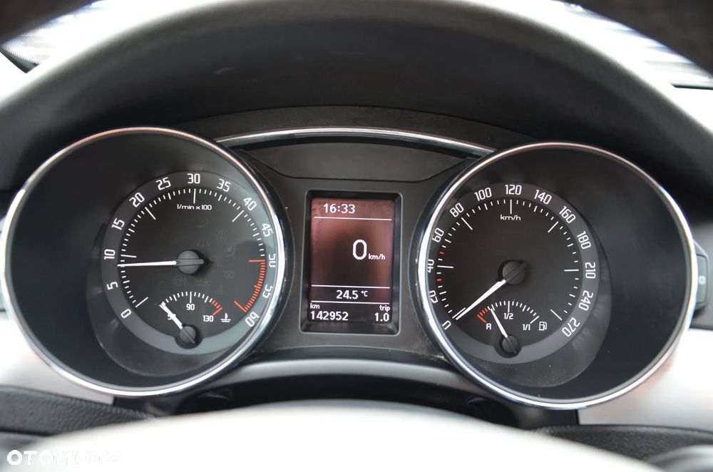 Skoda Superb 2.0 TDI Green tec 4x4 Exclusive - 30