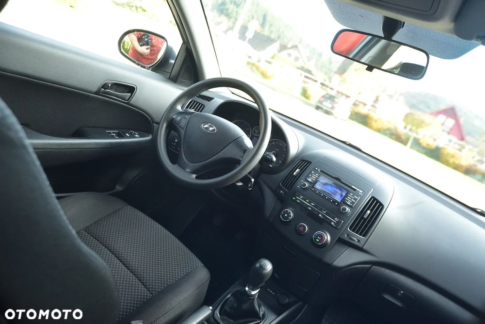 Hyundai i30 1.6 CRDi Comfort - 37