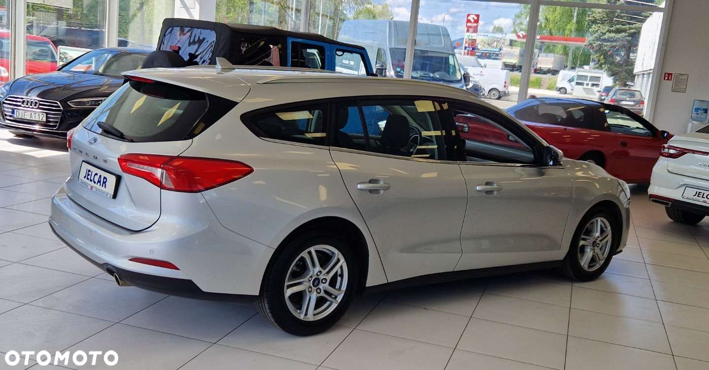Ford Focus - 12
