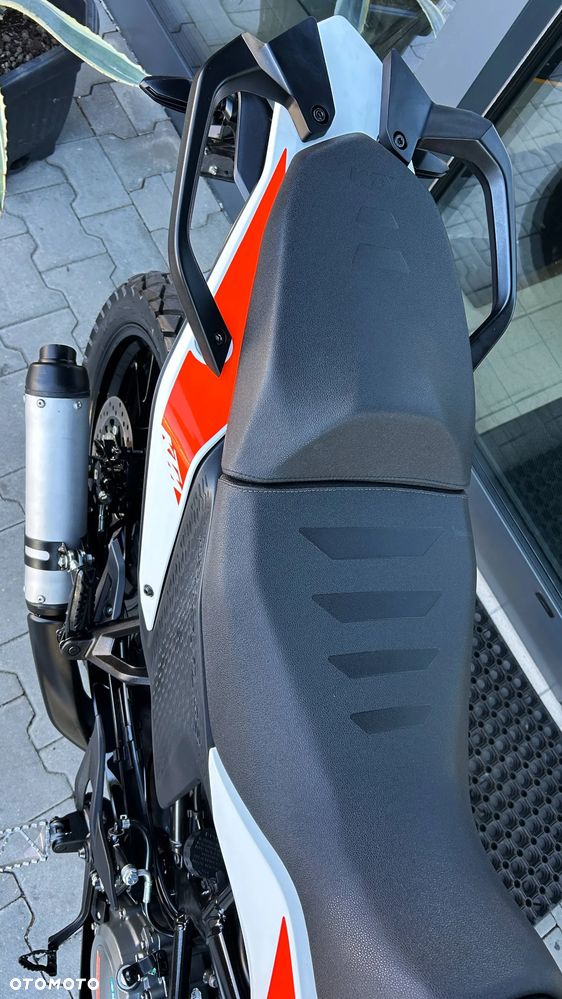 KTM Adventure 390 - 10