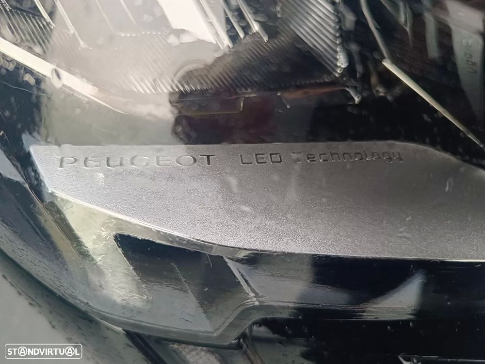 Peugeot 5008 PureTech 130 EAT6 Allure - 40