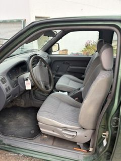 Nissan Pick Up 2.5 D CD - 10